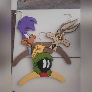 3 pcs Vintage Looney Tunes Kids Size Hangers